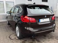 Gebraucht BMW 220 Luxury Line 192 PS (141 kW) 2015 Braun Kombi