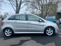 Gebraucht Mercedes B180 109 PS (80 kW) 2011 Silber Kleinwagen