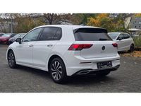 Gebraucht VW Golf VII Active 150 PS (110 kW) 2021 Weiß Kleinwagen
