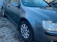 Gebraucht VW Golf V 2004 Grau Kleinwagen