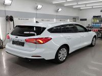 Gebraucht Ford Focus 120 PS (88 kW) 2021 Polarsilber metallic Kombi