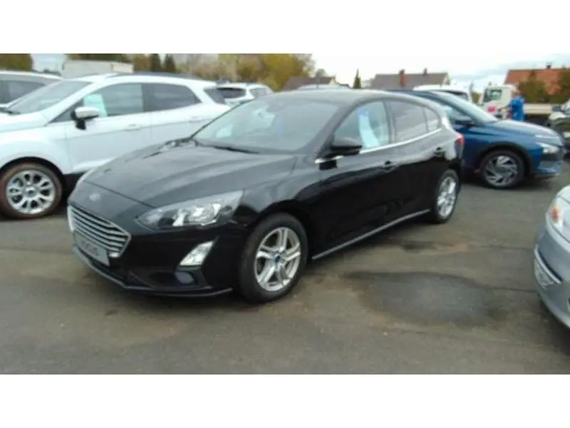 Używany Ford Focus Cool & Connect 101 KM (74 kW) 2020 Czarny Sedan/Limuzyna