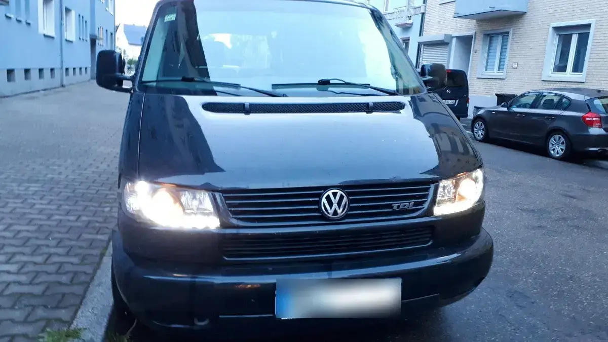 Używany VW T4 102 KM (75 kW) 1997 Czarny Van