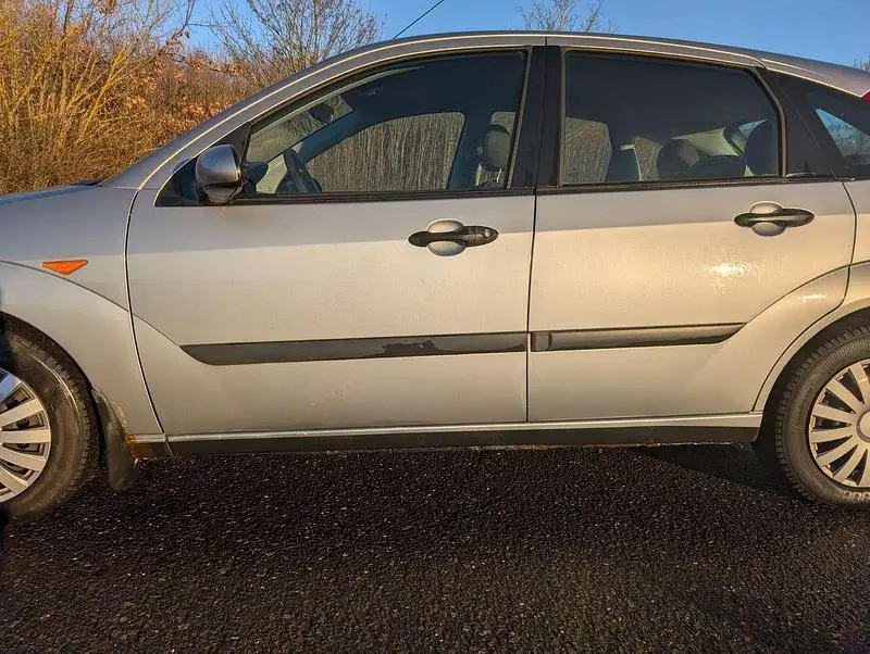 Używany Ford Focus Viva 116 KM (85 kW) 2004 Sedan/Limuzyna