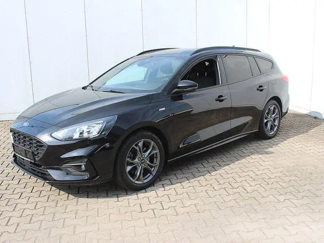 Usata Ford Focus ST-Line 125 CV (91 kW) 2021 Nero Station wagon