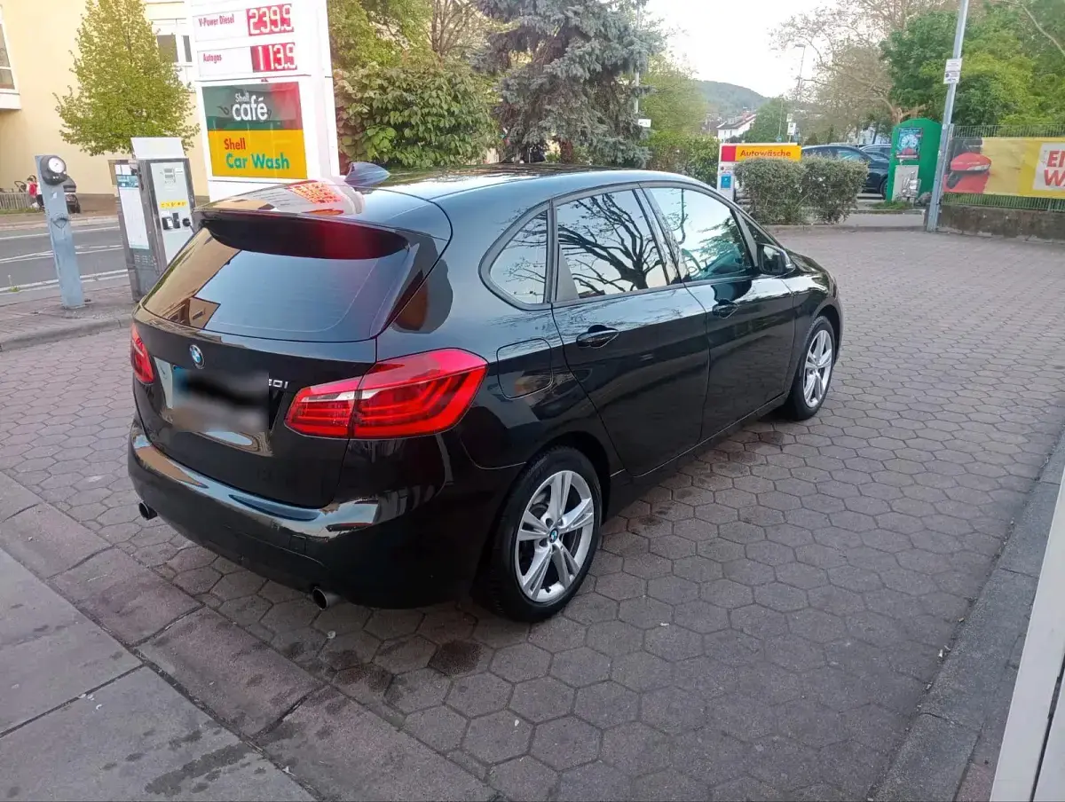 Używany BMW 220 192 KM (141 kW) 2015 Czarny Kombi