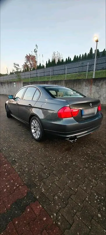 Używany BMW 325 218 KM (160 kW) 2008 Szary Sedan/Limuzyna