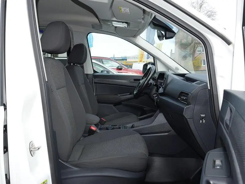 Brugt VW Caddy Basis 122 HK (89 kW) 2023 Hvid MPV