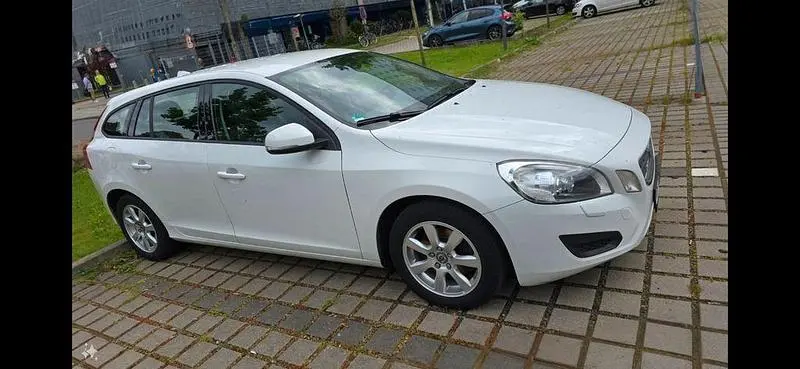 Brugt Volvo V60 163 HK (119 kW) 2011 Hvid Stationcar