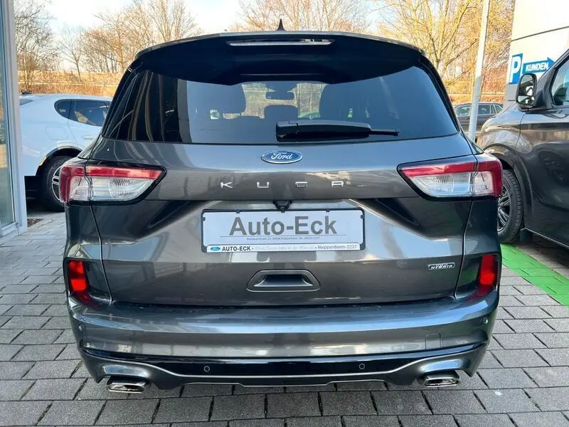 Second-hand Ford Kuga ST-Line X 224 CP (164 kW) 2022 Gri SUV