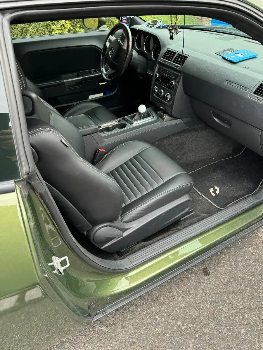Käytetty Dodge Challenger 381 HP (280 kW) 2012 Vihreä Coupe - kaksiovinen