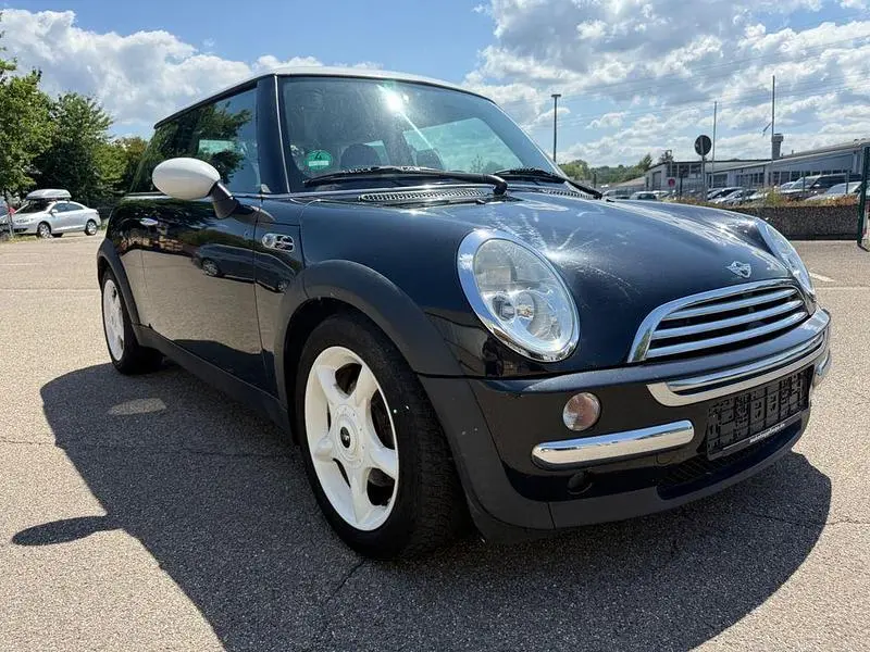 Käytetty Mini Cooper 116 HP (85 kW) 2004 Musta Viistoperä