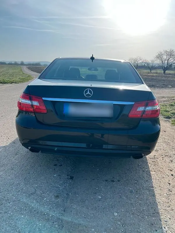 Usata Mercedes E250 AMG 204 CV (150 kW) 2011 Nero Berlina