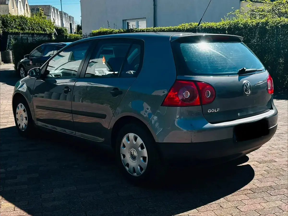Gebraucht VW Golf V 75 PS (55 kW) 2006 Grau Kleinwagen
