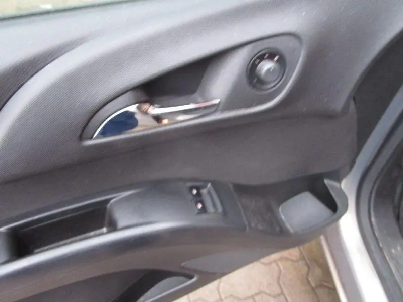 Używany Opel Meriva Active 101 KM (74 kW) 2013 Szary Minivan