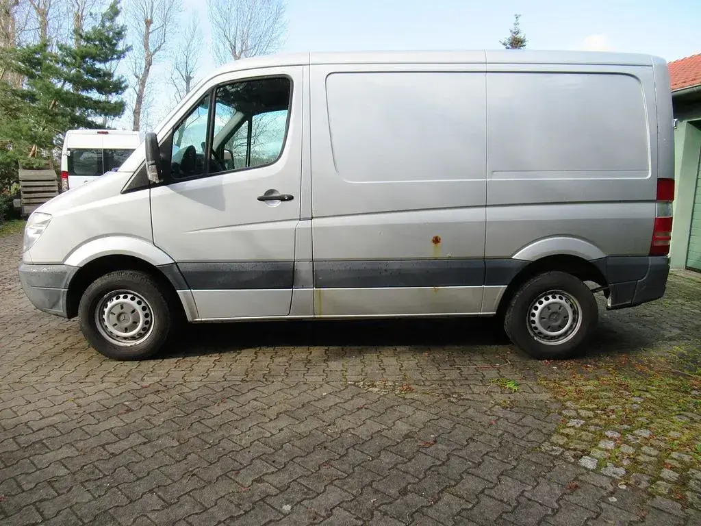 Używany Mercedes Sprinter 129 KM (94 kW) 2008 Srebrny Van