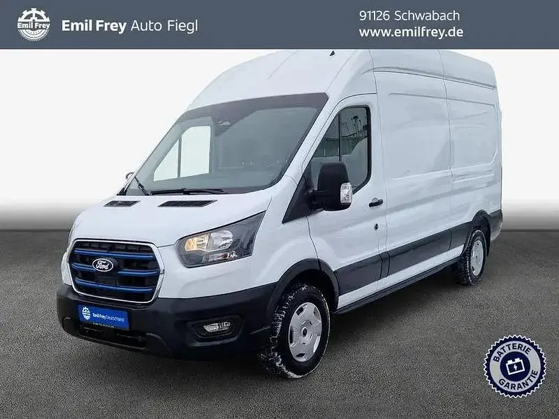 Nouvelle Ford E-Transit Trend 135 kW (184 ch) 2025 Blanc Van