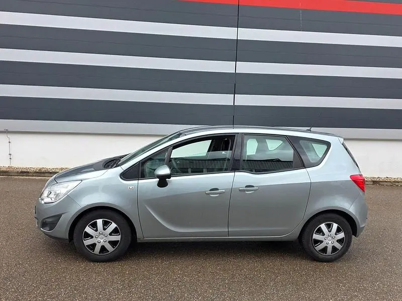 Occasion Opel Meriva Edition 101 ch (74 kW) 2012 Argent Monospace