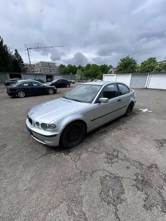 Gebraucht BMW 316 116 PS (85 kW) 2002 Grau Limousine