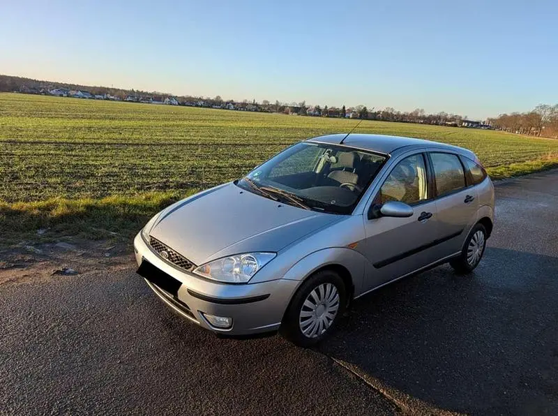 Używany Ford Focus Viva 116 KM (85 kW) 2004 Sedan/Limuzyna