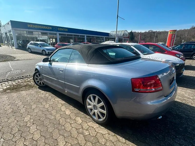 Używany Audi A4 Cabriolet Basis 235 KM (172 kW) 2006 Srebrny Kabriolet