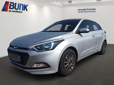 Gebraucht Hyundai i20 Active 84 PS (61 kW) 2017 Weiss/grau Kleinwagen