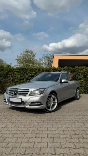 Second-hand Mercedes C220
