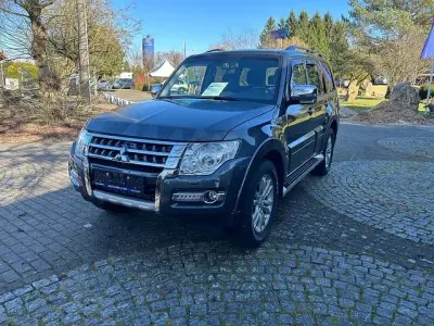 Occasion Mitsubishi Pajero Top 200 PK (147 kW) 2015 Grijs SUV