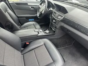 Second-hand Mercedes E200