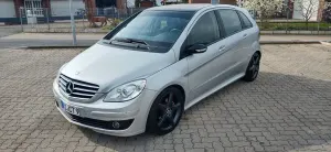 Używany Mercedes B200