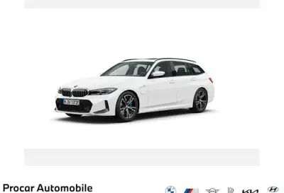 Używany BMW 330e Comfort Edition 292 KM (214 kW) 2025 Biały Kombi