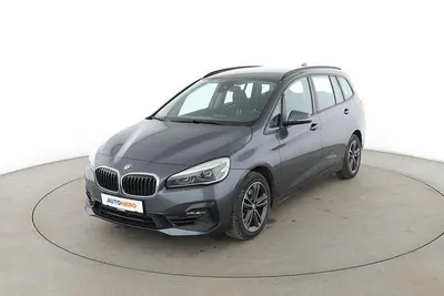 Gebraucht BMW 220 Gran Tourer Sport Line 192 PS (141 kW) 2020 Grau Van / Kleinbus