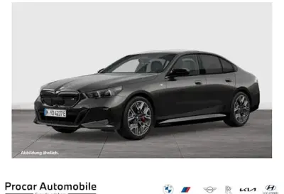 Gebraucht BMW i5 Sport Line 442 kW (601 PS) 2025 Grau Limousine