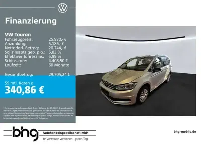 Używany VW Touran Active 150 KM (110 kW) 2021 Srebrny Minivan