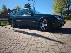 Używany Mercedes E500