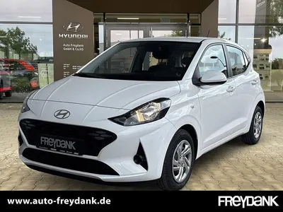 Gebraucht Hyundai i10 Select 63 PS (46 kW) 2025 Atlas white Kleinwagen