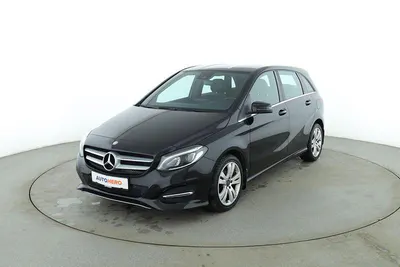 Używany Mercedes B200 Urban 136 KM (100 kW) 2015 Czarny Minivan