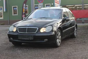 Second-hand Mercedes C200