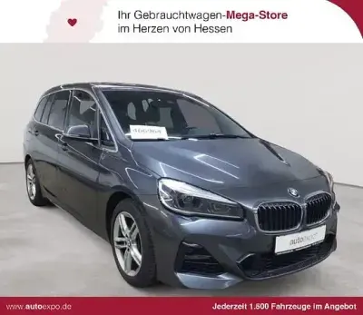Gebraucht BMW 220 Gran Tourer M Sport 178 PS (130 kW) 2022 Mineralgrau metallic Van / Kleinbus