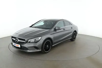 Gebraucht Mercedes CLA180 Urban 122 PS (89 kW) 2018 Grau Limousine