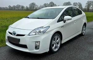 Käytetty Toyota Prius