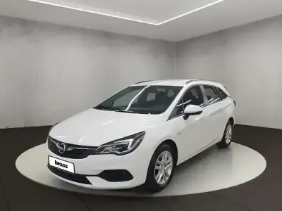 Używany Opel Astra Edition 145 KM (106 kW) 2020 Biały Kombi