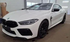 Käytetty BMW M8