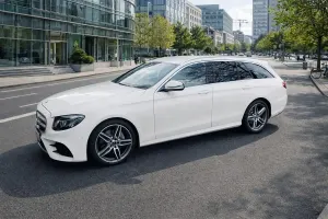 Używany Mercedes E220