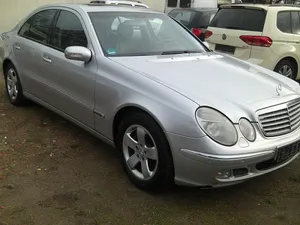 Używany Mercedes E500