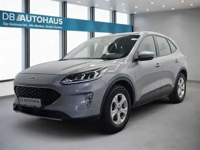 Usado Ford Kuga Cool & Connect 190 HP (139 kW) 2022 Prateado SUV