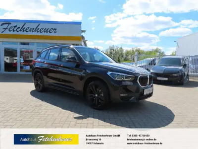 Gebraucht BMW X1 Sport Line 150 PS (110 kW) 2021 Schwarz SUV