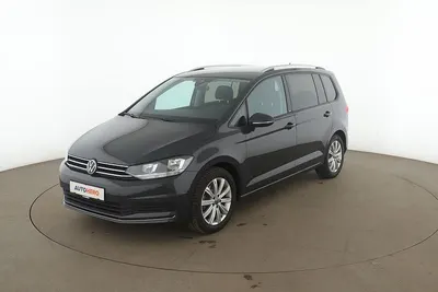 Używany VW Touran Active 150 KM (110 kW) 2022 Szary Minivan