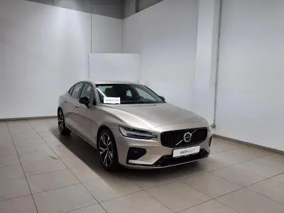 Usata Volvo S60 Plus 250 CV (183 kW) 2023 Beige Berlina