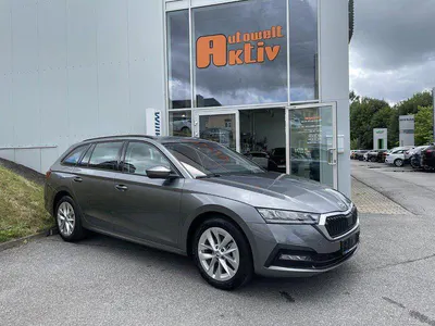 Używany Skoda Octavia Ambition 150 KM (110 kW) 2023 Szary Kombi